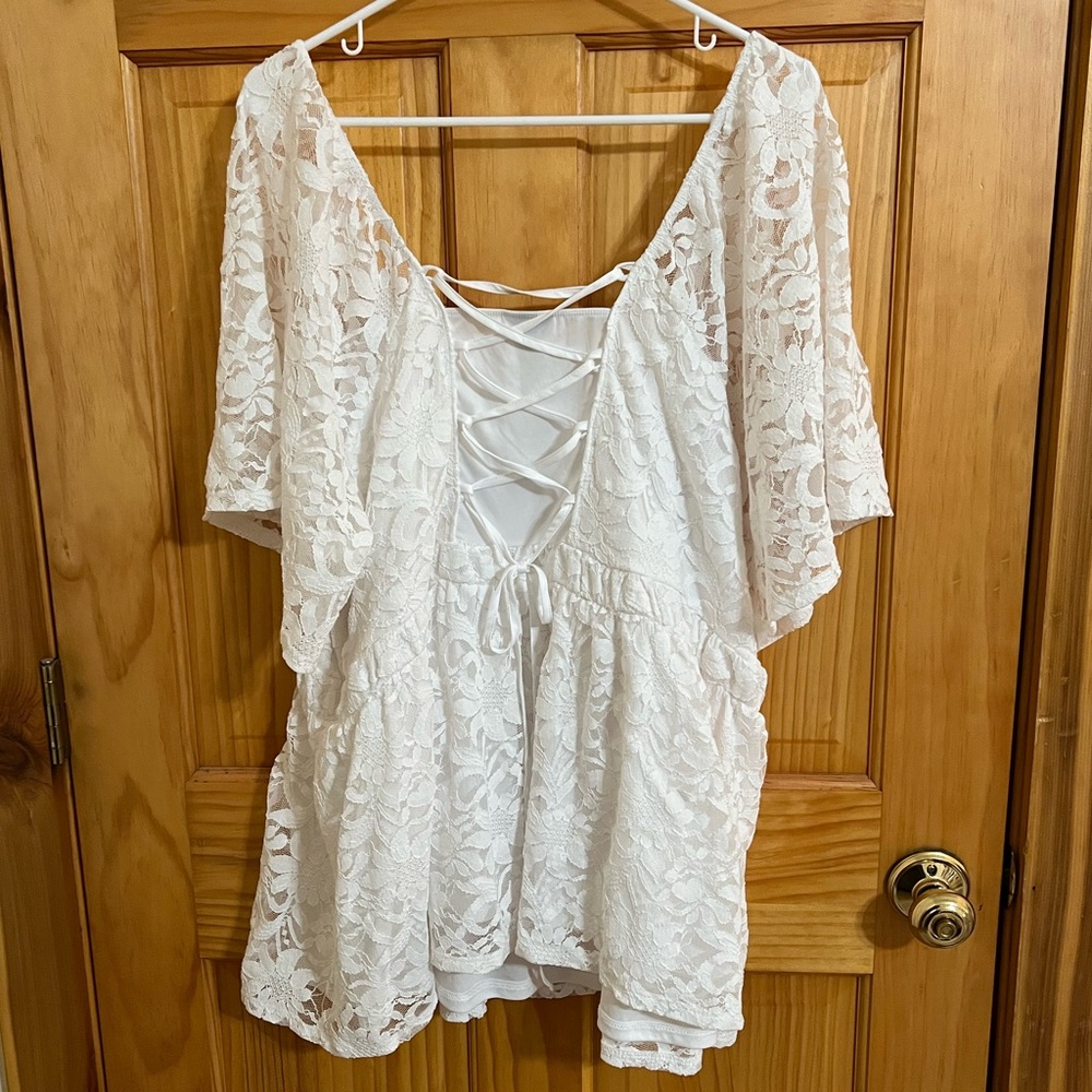 NWT Torrid Stretch Lace Square Neck Lace Up Back Peplum Top - Picture 2 of 8
